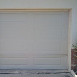 Full Garage Door Set With Motor WILL NEGOTIATE PRICE