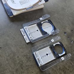 Embroidery hooping table