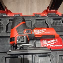 Milwaukee M12 FUEL Brushless Jig Saw