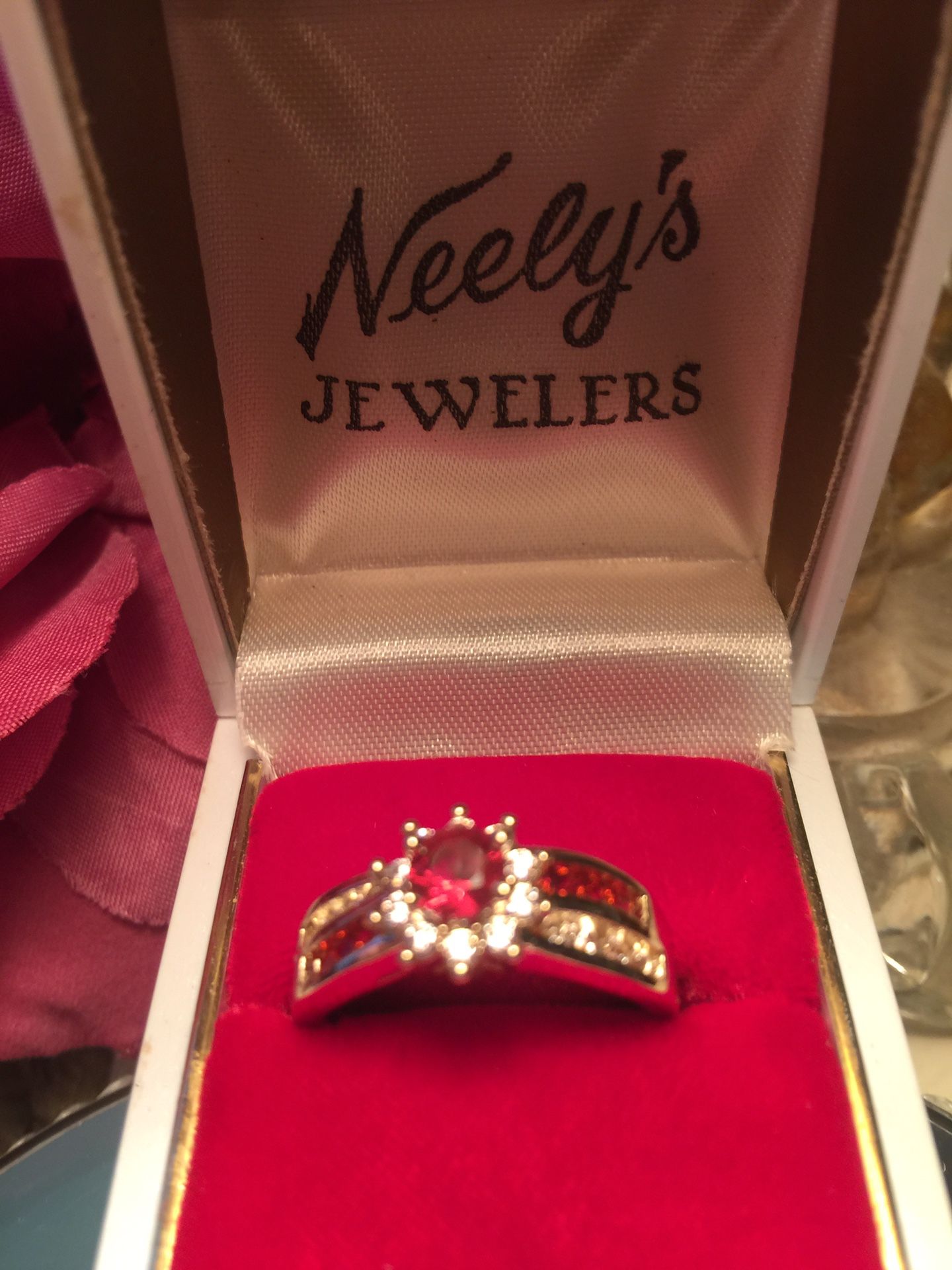 Gorgeous ruby & sapphire engagement ring pave set band size8