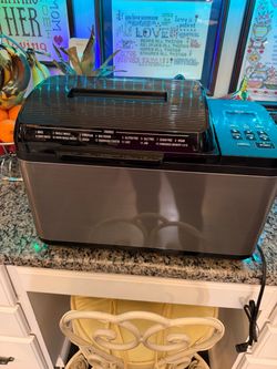 Zojirushi Vertuoso Plus bread maker.
