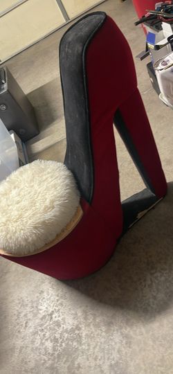 High Heel Shoe Chair with Faux Fur Seat
