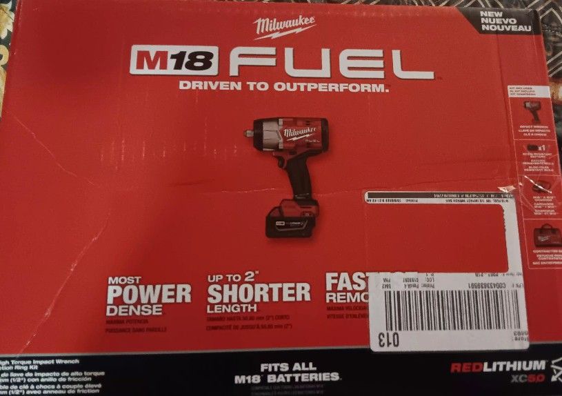 Milwaukee M18 Fuel 1/2" High Torque Impact Wrench W/ Friction Ring Kit