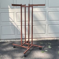Clothing Rack - 4 Straight Arm - Adjustable Arm - Retail Metal Rack