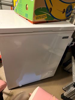 Magic Chef White Chest Freezer