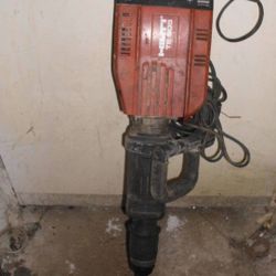 Hilti DEMOLITION HAMMER 