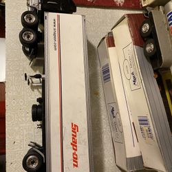 New SNAPON TOOLS  TRUCK metal Toy Bank That Lights Up 