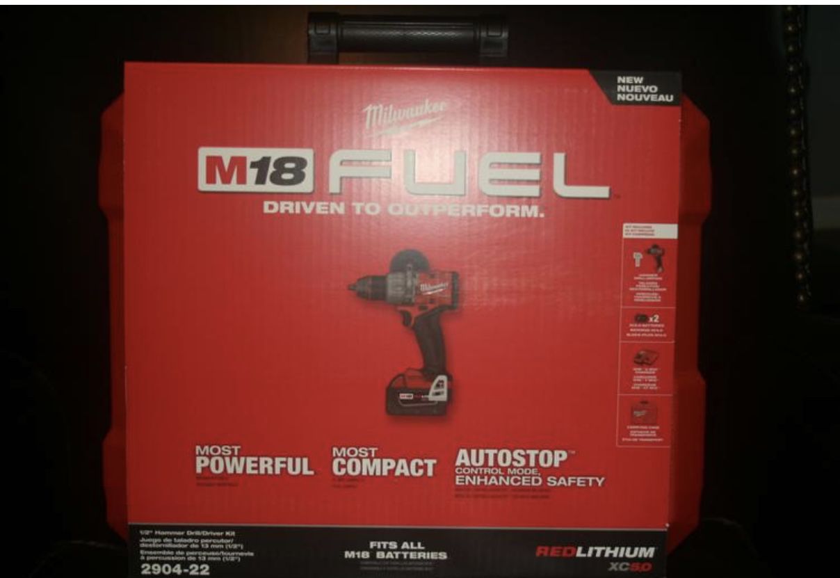 Milwaukee M18 FUEL 1/2 in. Hammer Drill Driver Kit