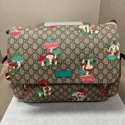 Used but in great condition Gucci Supreme Mushroom Canvas Baby Diaper Changing Bag Italy Handbag 