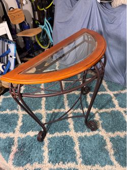Entrance Table