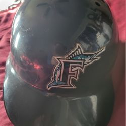 Game Used Florida Marlins Gamer
One Ear Flap Batting Helmet
For LEFT Handed Batter Major League Helmet
Size 7 1/4