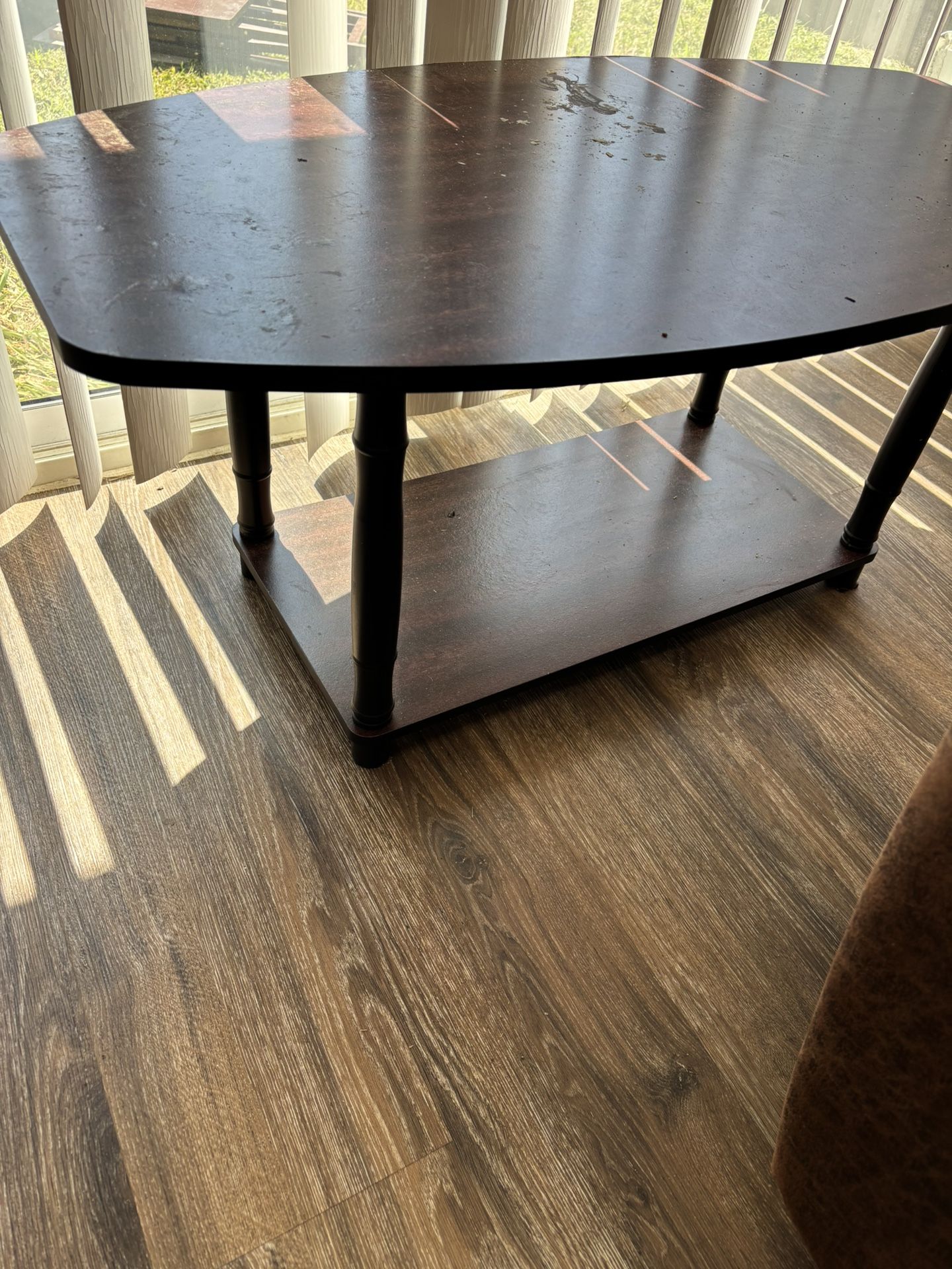 COFFEE TABLE