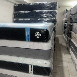MATTRESSES & COLCHONES  🚚FREE  DELIVER & ENTREGA GRATIS🚚