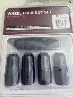 Wheel lock nut set