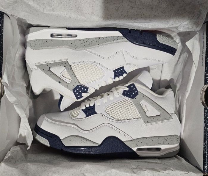 Jordan Retro 4 White Midnight Navy 2022 Size 10 Brand New