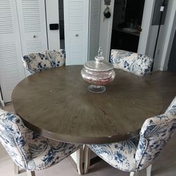 dinning room table