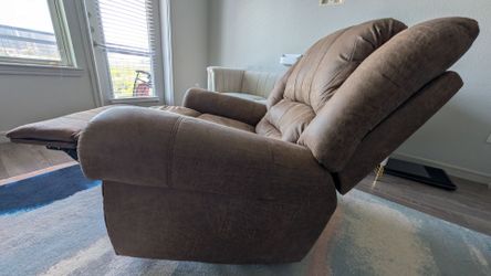 Recliner Chair