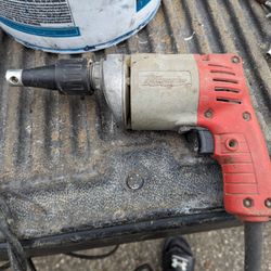 Milwaukee Drywall Screw Gun 