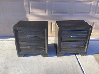 Pair of nightstand
