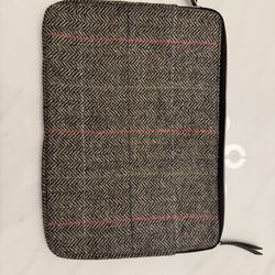 Kormakur & Skjoldur Laptop Case NWT 