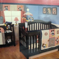 Mickey Mouse Crib Bedding Set