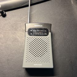 RADIO SHACK TRANSISTOR RADIO