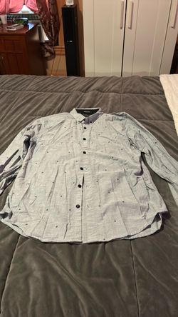 Muscle Fit Gray Button-Up Long Sleeve Shirt