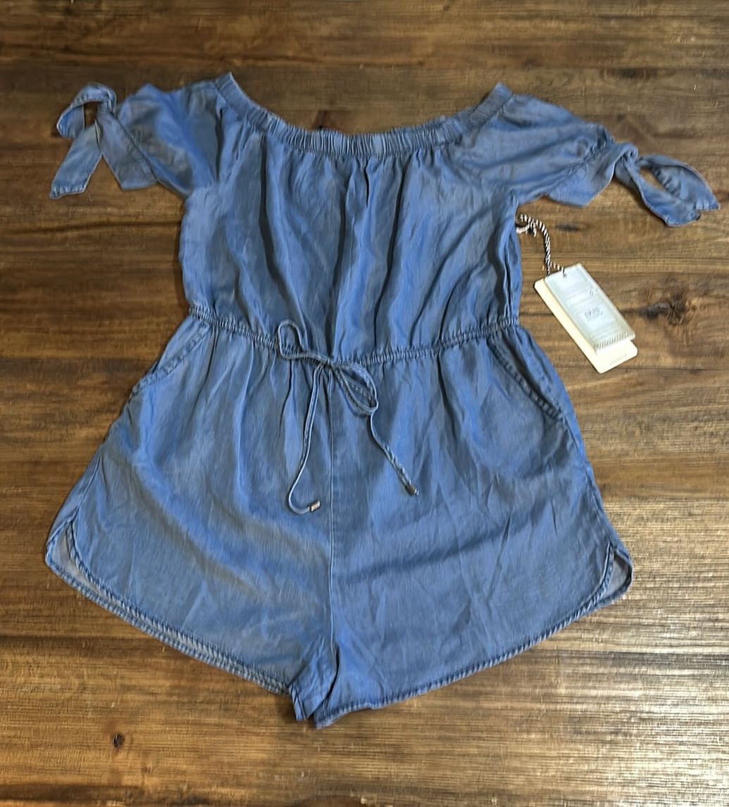 Women’s Romper, Brand New, Lightweight Denim Color, Size L, $20