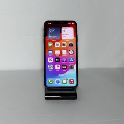 iPhone XS Max - 256GB - Black (MT5Y2LL/A)