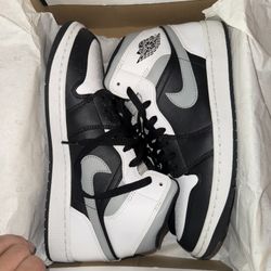 Jordan 1 Mid