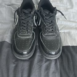 Black customized Air Force 1