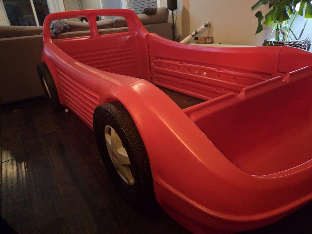 Twin Car Bed