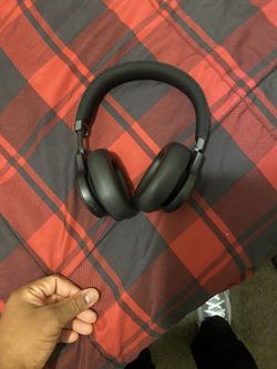 JBL Live headphones