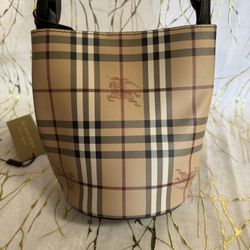 Burberry Purse