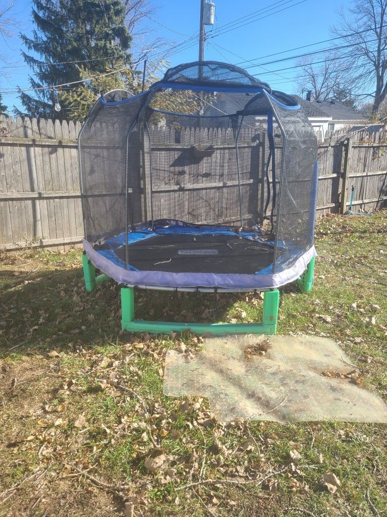 Kids Trampoline Need Gone