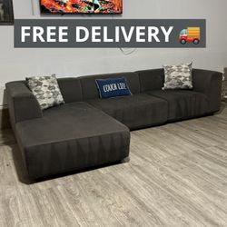 West Elm Sectional Couch - FREE DELIVERY 🚚 