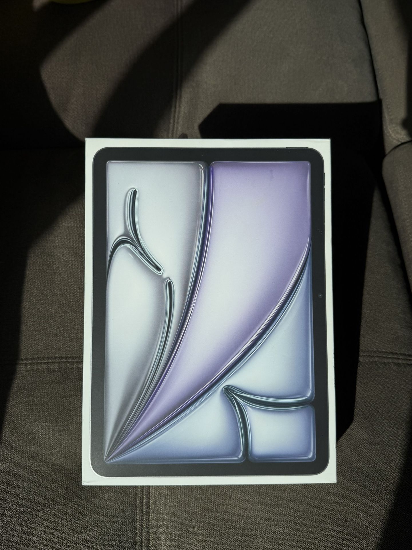 NEW Apple - 11-inch iPad Air M2 chip Wi-Fi 128GB - Space Gray