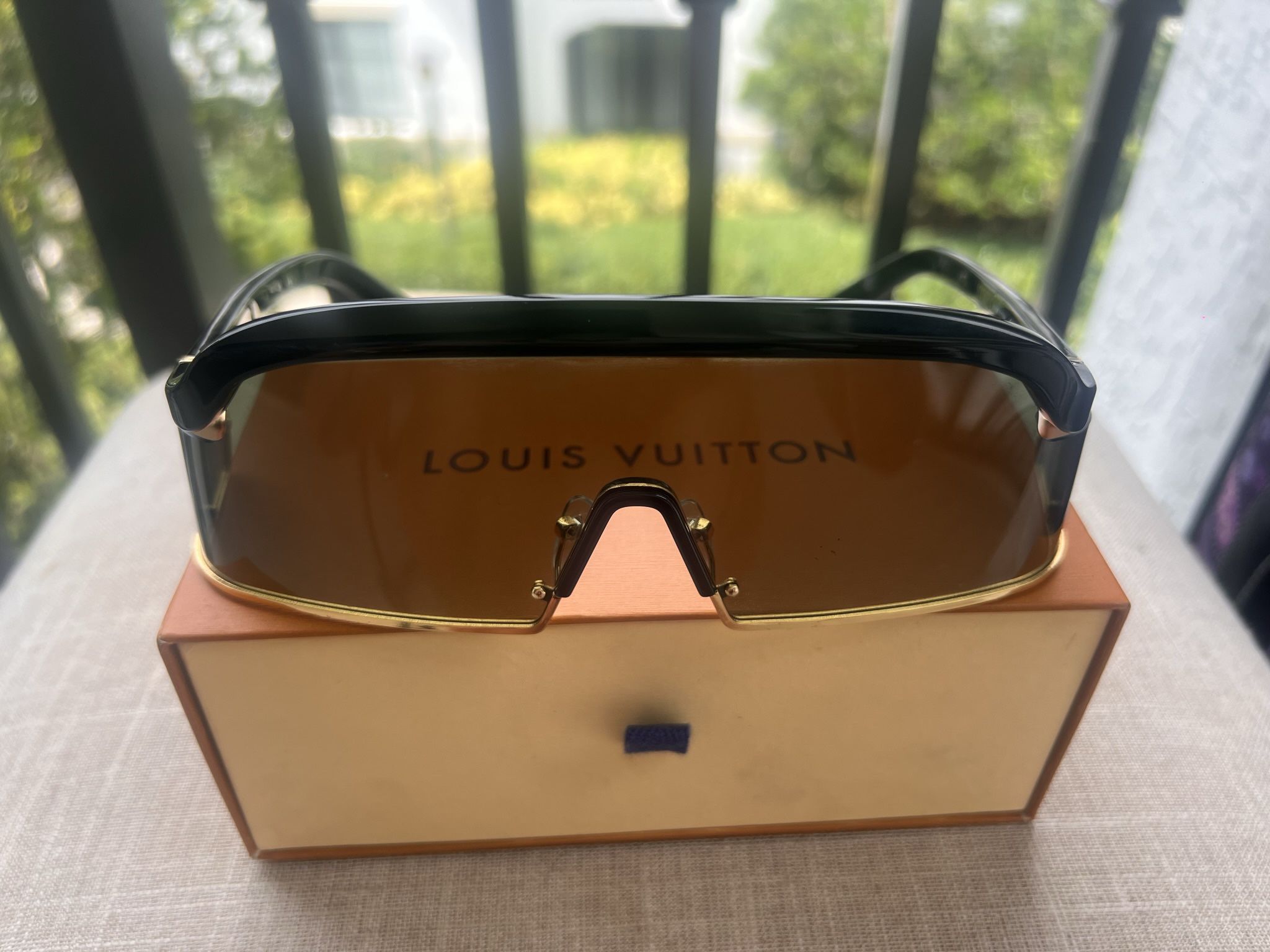 Louis Vuitton Glasses for Sale in Fort Lauderdale, FL - OfferUp