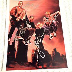 No Doubt band member Signed 8x10