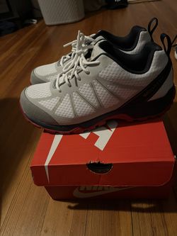 steel toe wolverine work shoes size 10 40$