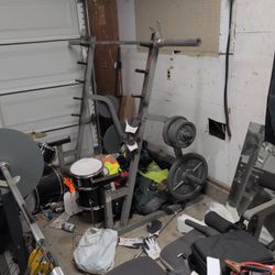 Gym Equipment / Weights 