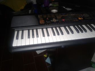 60 key yamaha keyboard