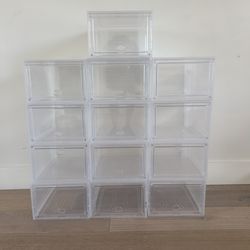 13 Clear plastic shoe boxes