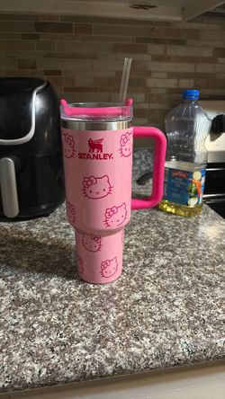 Stanley Cup Hello Kitty