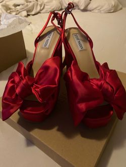 Steve Madden Red Satin Bow Platform Heels women’s size 8.5