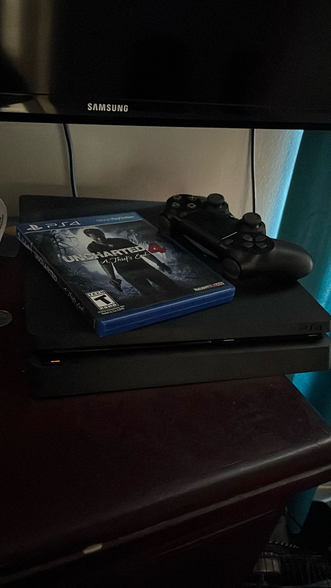 PS4 With Uncharted Game
