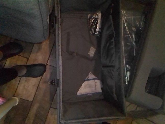 Suitcase On Wheels/Travelbag