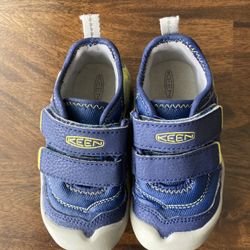 Keen Size 8 Kids