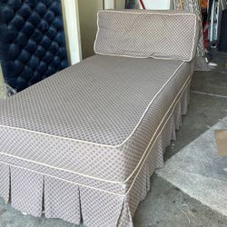 Chase lounge chair with other change of material