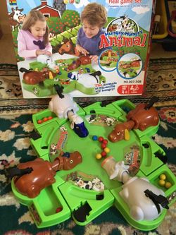 Hungry animal game set